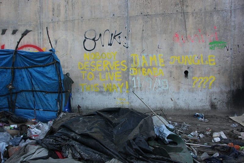 Brits vow to deliver aid to refugees, despite moves by French police to prevent them