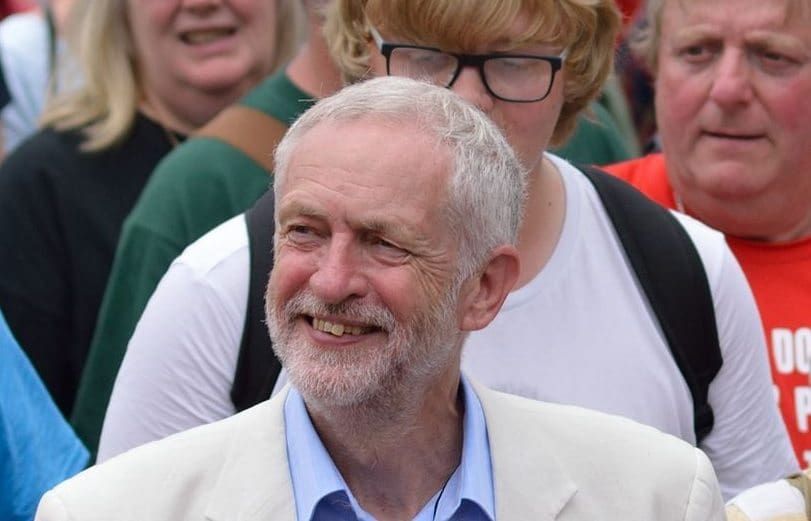 Watch what Corbyn was confronted with in the final moments of his campaign [VIDEO]