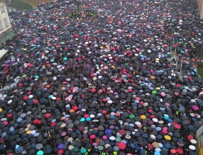 These women just proved the immense power of public protest [IMAGES]