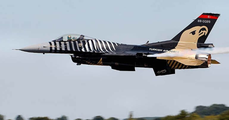 A Turkish F16 fighter jet