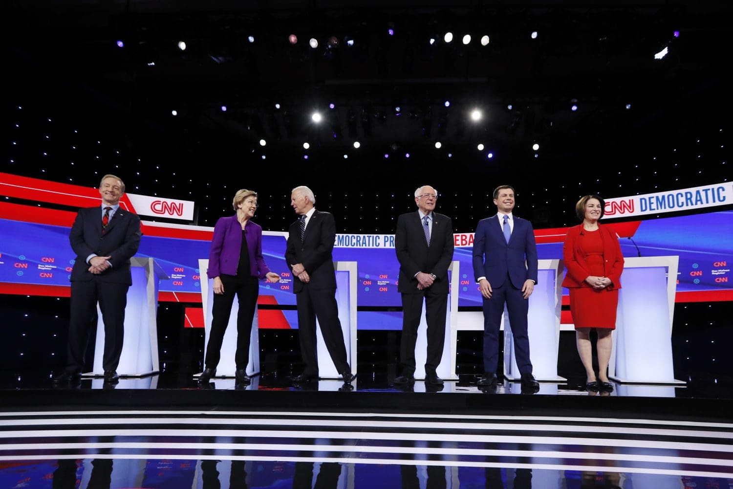 Bernie Sanders on the offensive as presidential contenders head into new debate