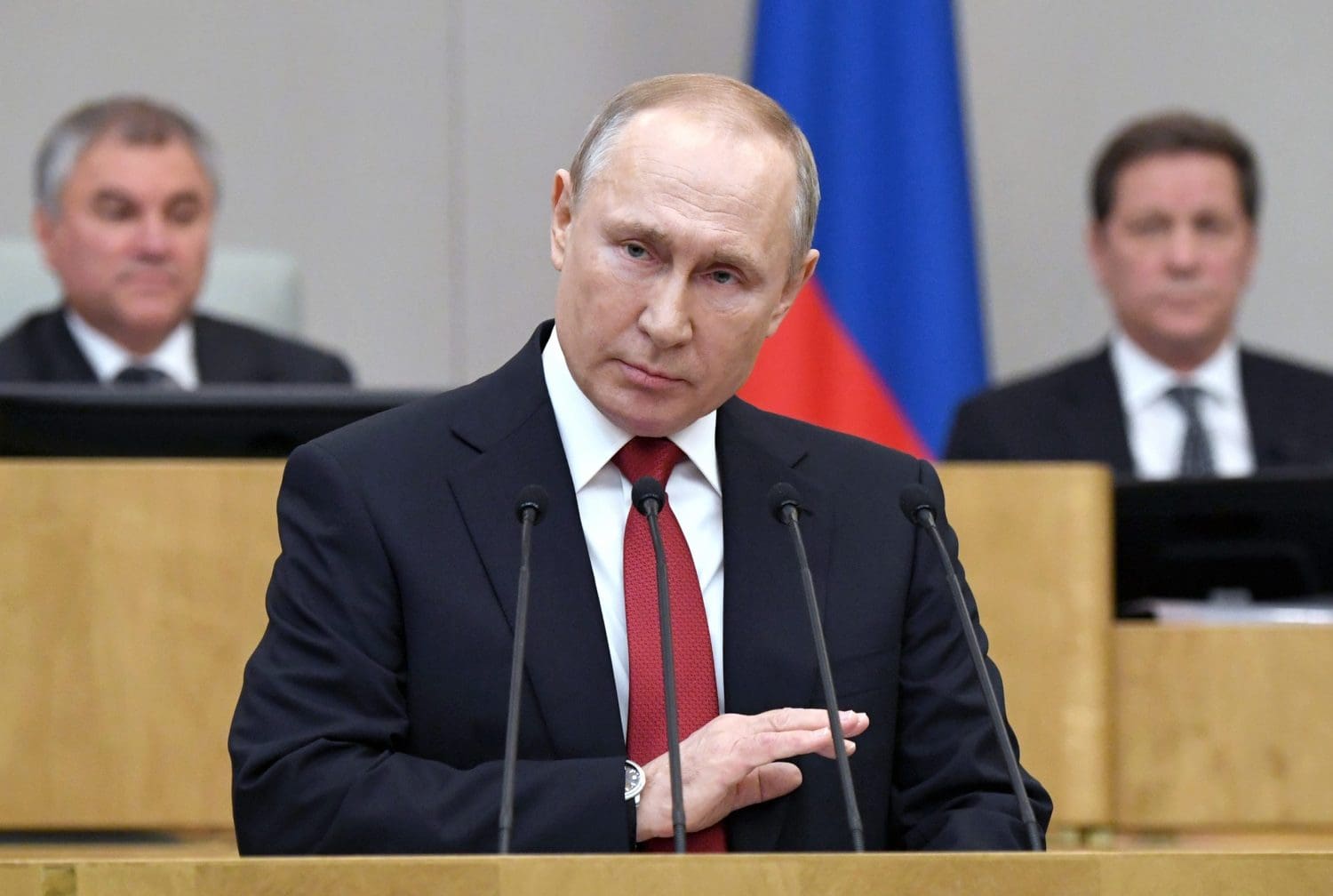 Russia passes bill allowing Putin to stay in power past 2024