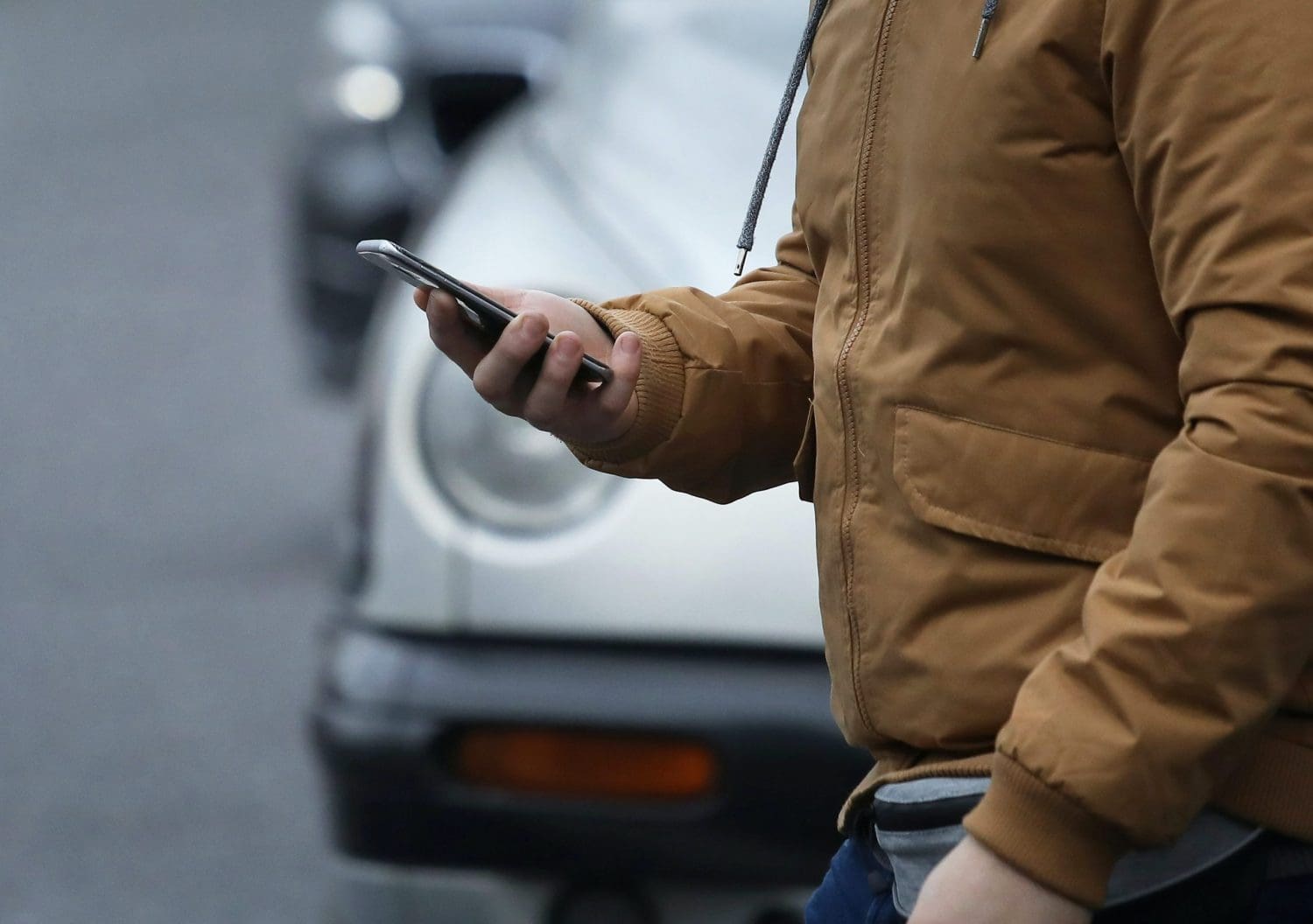 Contact tracing apps ‘unlikely to contain Covid-19 spread without support’