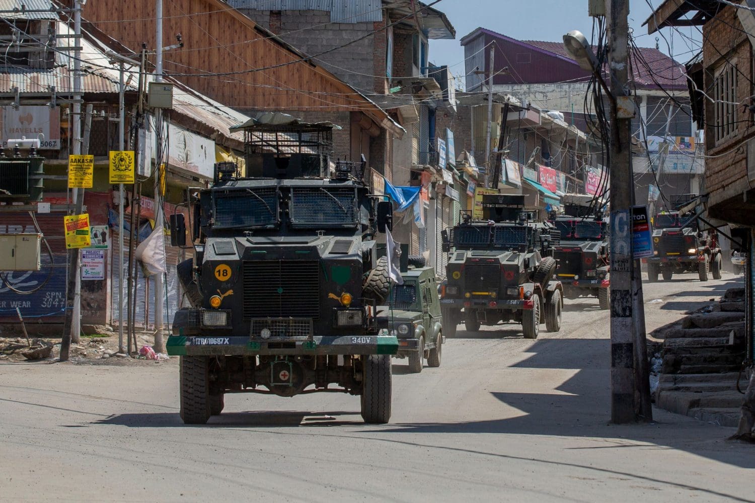Army trucks in Kashmir