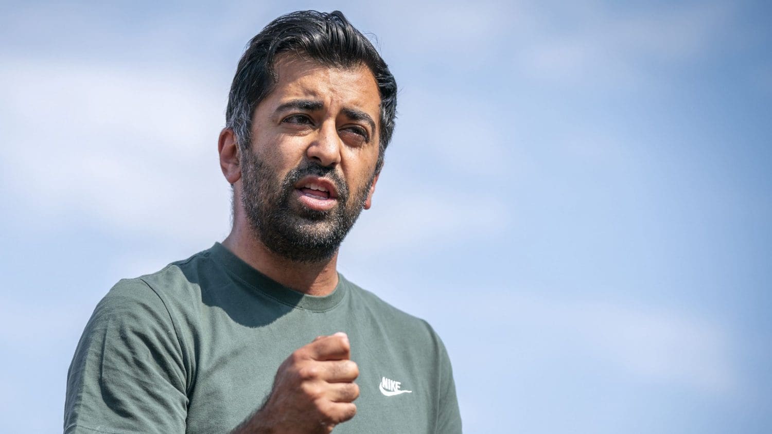 Raab ‘having pina coladas by the pool’ instead of helping interpreters – Yousaf