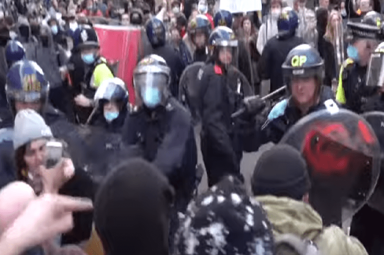 Screenshot showing Jasmine York and PC Smart