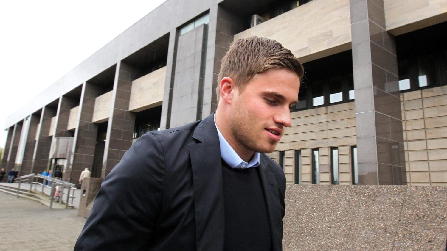 Clyde women’s team quit after David Goodwillie’s return