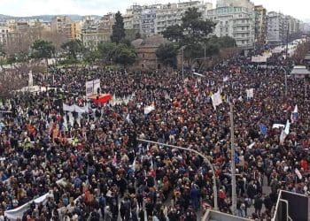 Greek strike huge crowds