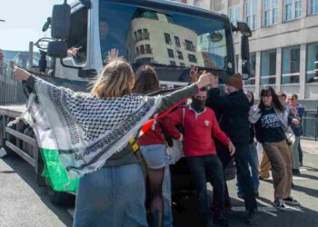 Lorry driver tries to RUN OVER Youth Demand – and the Telegraph thinks its a joke