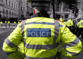 met police strip searched child q