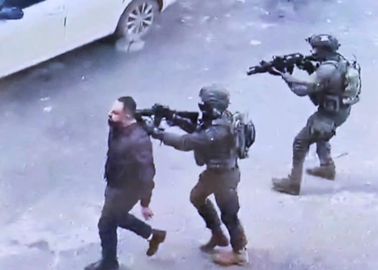 Israel human shields